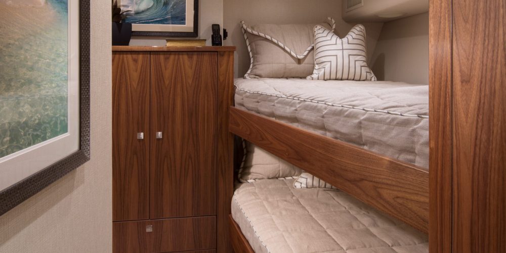 07Viking-80-Aft-Starb-SR