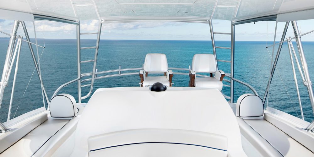 flybridge-looking-aft